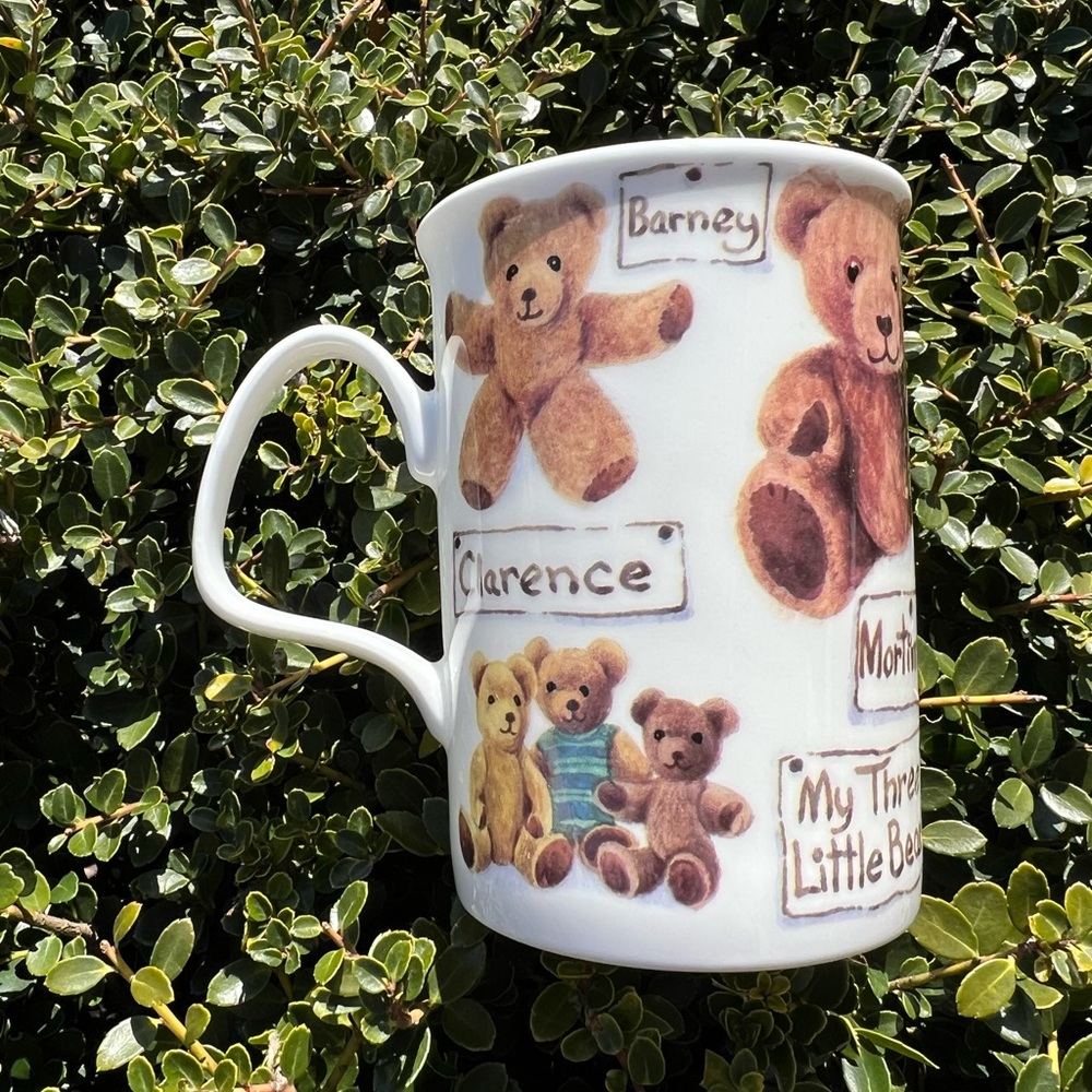 ROY KIRKHAM Three Little Bears Fine Bone China Lancaster Mug